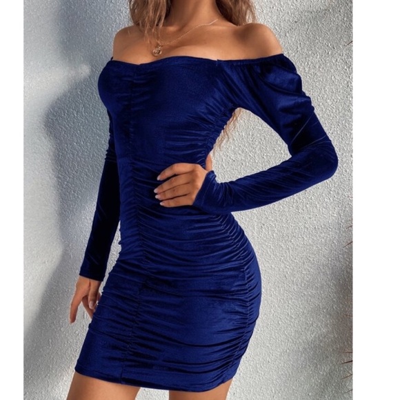 Black velvet v neck fitted bodycon sweetheart neck mini dress - Picture 9 of 15